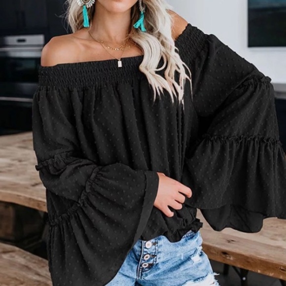 Chic Nation Tops - ✳️1 HOUR SALE✳️
 Boho Chic Off Shoulder Top Chic